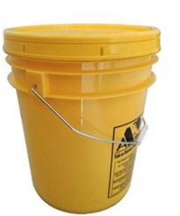 Yapıştırıcı depolama için sarı plastik kova konteynerleri